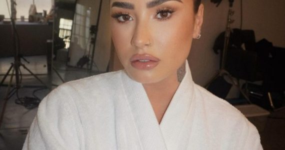 what was Demi Lovato addicted to