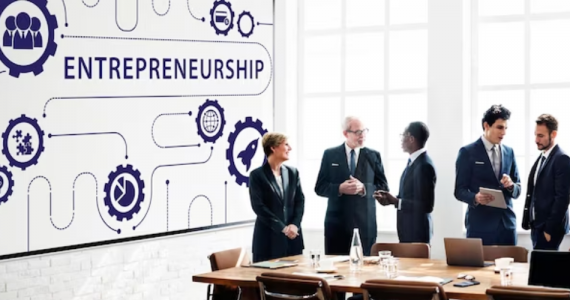 Image by rawpixel.com on Freepik | 7 Key Pieces of Advice for Aspiring Entrepreneurs